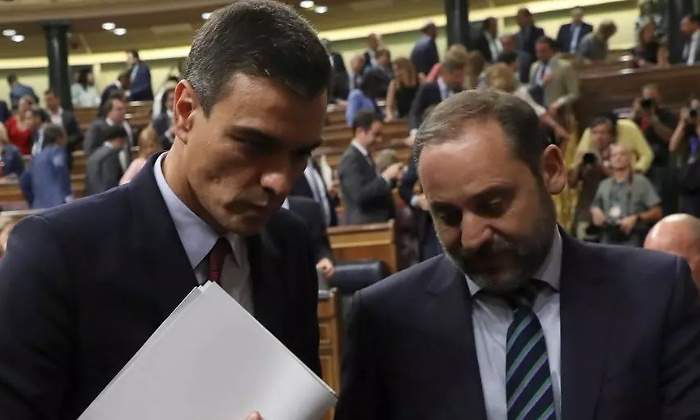 pedro-sanchez-abalos-careo-770.jpg
