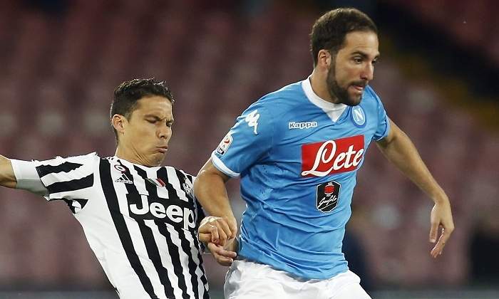 Higuain-Juventus-Napoles-2016-reuters.jpg