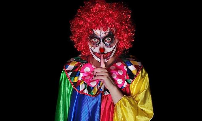 Payaso-pidiendo-silencio-iStock.jpg