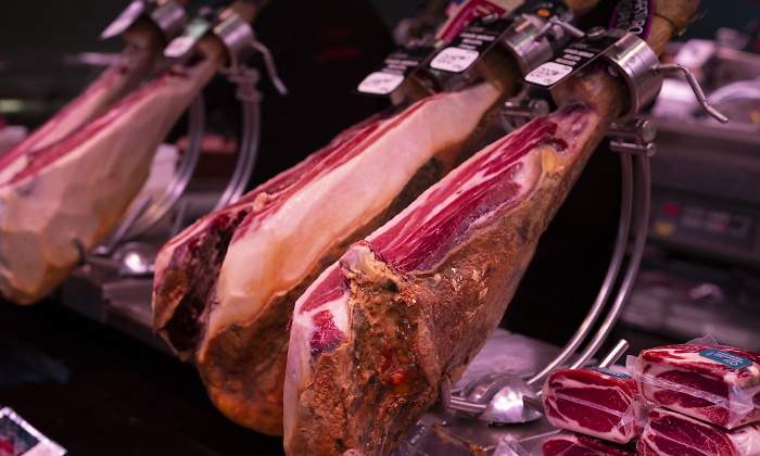 jamon-iberico-bellota-serrano-raza-duroc.jpg
