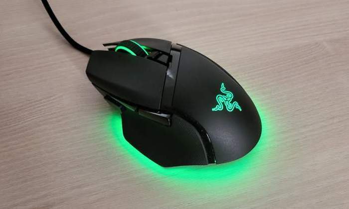razer-basilisk-v3-1.jpg