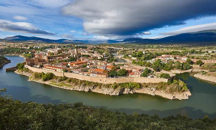 buitrago-de-lozoya-dreamstime.jpg