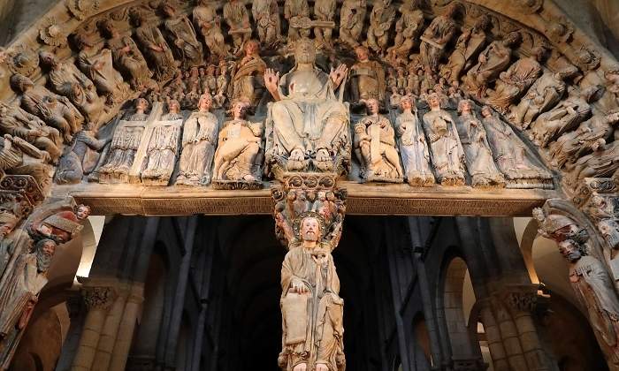 portico-gloria-santiago-efe.jpg