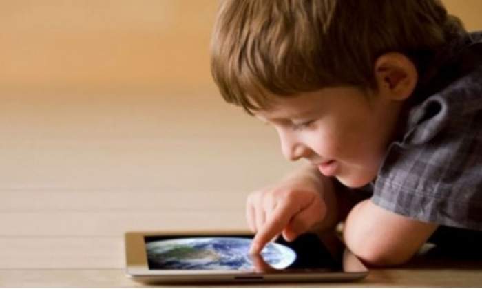nino-tablet.jpg
