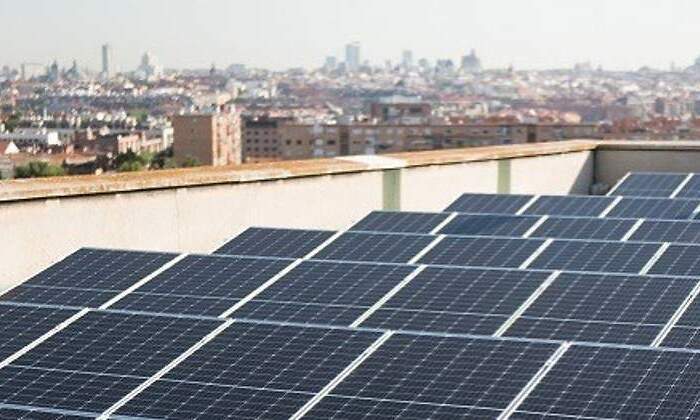 paneles-solares-telef.jpg