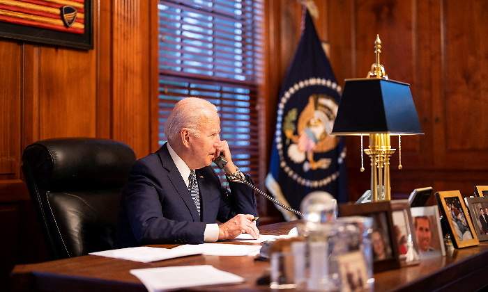 joe-biden-eeuu-llamada-telefonica-vladimir-putin-conflicto-ucrania-30diciembre2021-reuters-770x420.jpg