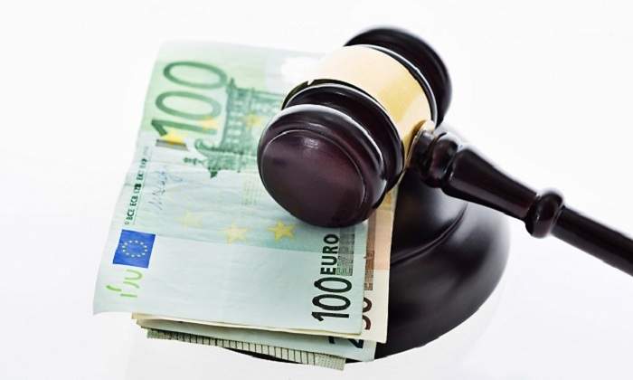 770-x-420-Mazo-de-Justicia-y-billetes-de-euro-Istock.jpg