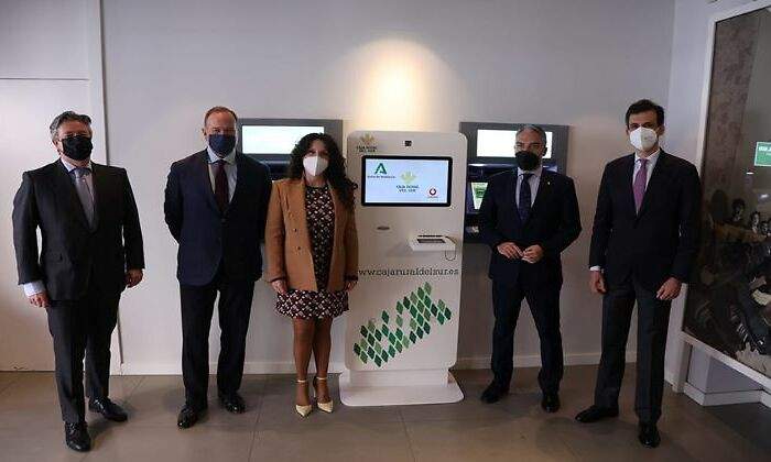 caja-rural-del-sur-vodafone.jpg