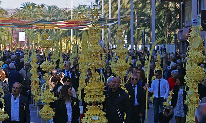 FOTO-1-_-Domingo-de-Ramos-Elche-c-Visitelche-scaled.jpg