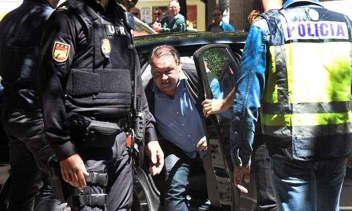 lasaosa-huesca-juzgados-policia-coche-efe.jpg