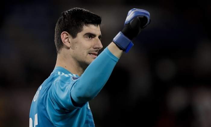 courtois-puno-azul-getty.jpg