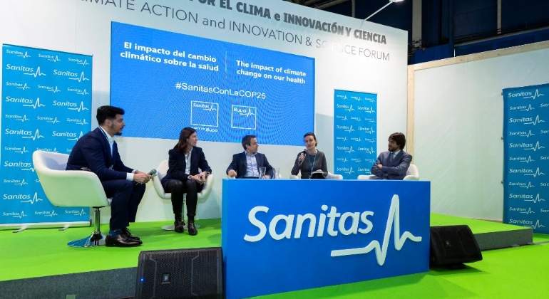 Mesa de Sanitas sobre la relación entre el Cambio Climático y la salud.