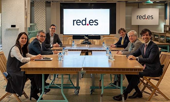 770-x-420-Firma-del-Convenio-de-Red_es-con-los-Registradores-para-facilitar-el-Kit-Digital-EE.jpg