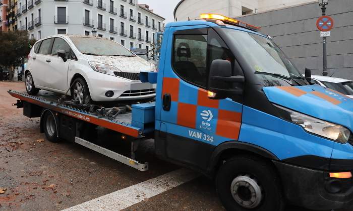 grua-coche-averiado-ep.jpg