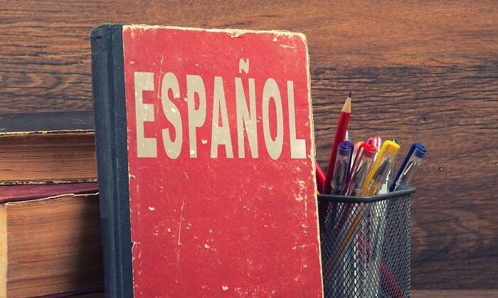 libro-de-espanol.jpg