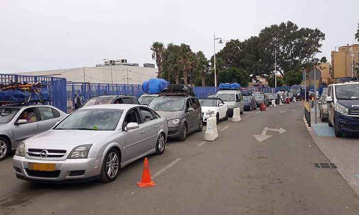 EuropaPress_2322305_coches_frontera_melilla.jpg