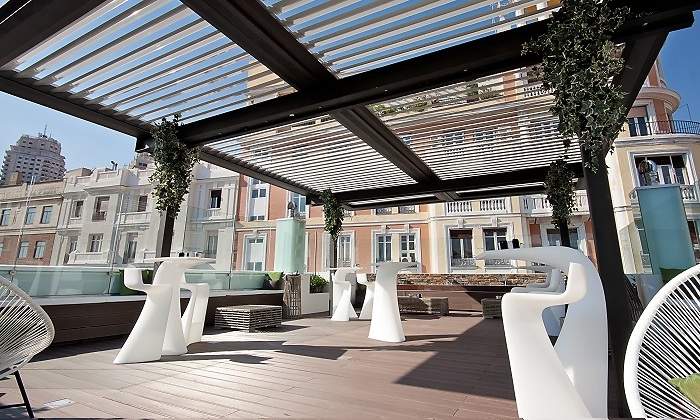 Terraza-Dia-Pergola-Abierta.jpg