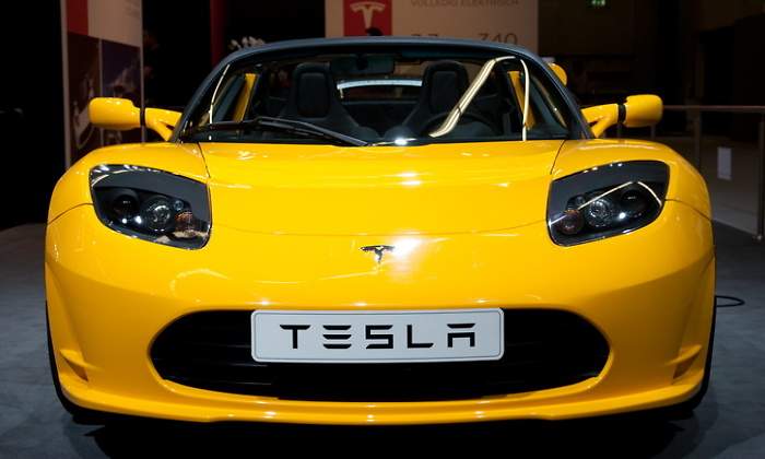 tesla-dreamstime-770x420.jpg