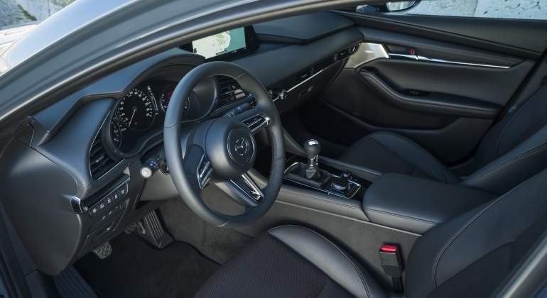 Mazda 3, interior.