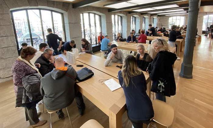 apple-store-2.jpg