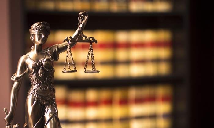 justicia-tramites-dreamstime.jpg