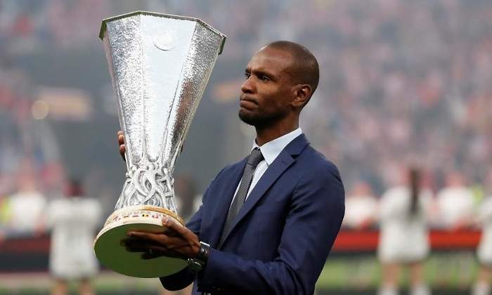 abidal-trofeo-europa-league-reuters.jpg