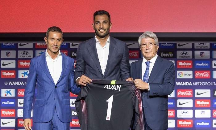 adan-presentacion-atletico-efe.jpg