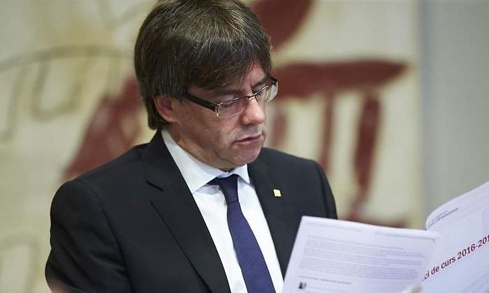 puigdemont-papeles-efe.jpg