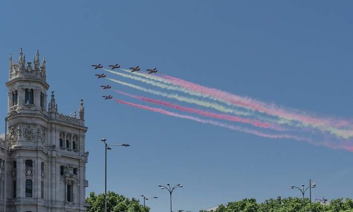 desfile-militar-pixabay.jpg