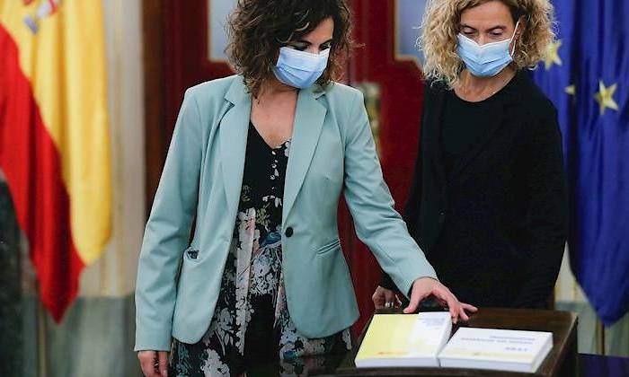 montero-presupuestos-congreso-efe.jpg