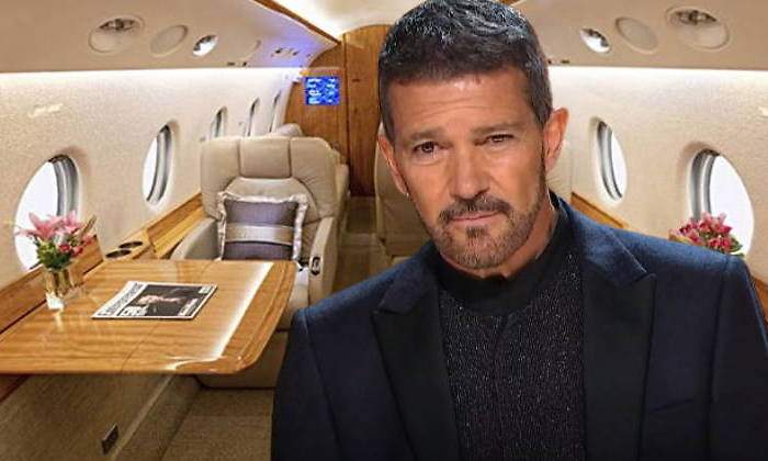 antonio-banderas-avion-770.jpg