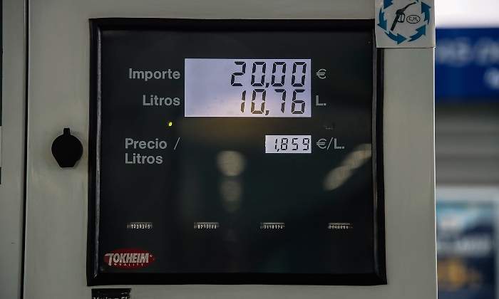 EuropaPress_4331593_precio_gasolina_gasolinera_poligono_barral_21_marzo_2022_san_fernando-1.jpg