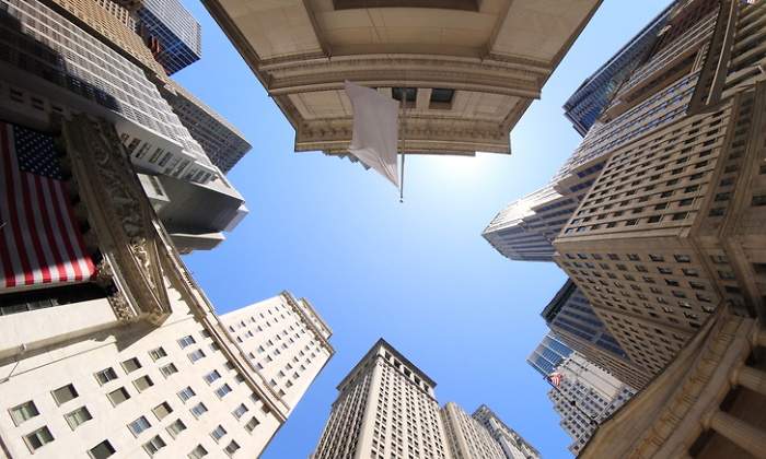 wall-street-770.jpg