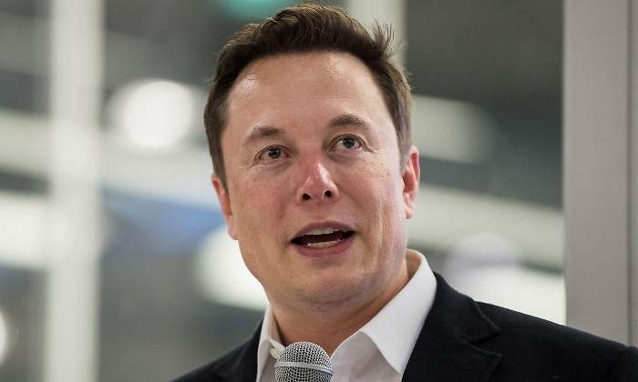 770-420-elon-musk-tesla-alamy.jpg