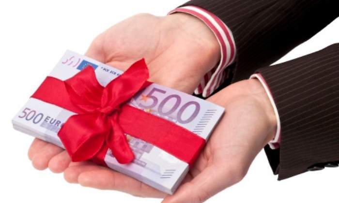 billetes-regalo-getty.jpg