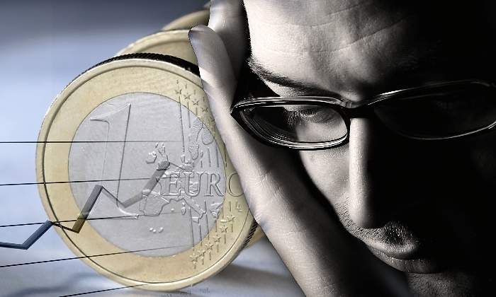 euro-moneda-trabajador-preocupado-salario-baja-770.jpg
