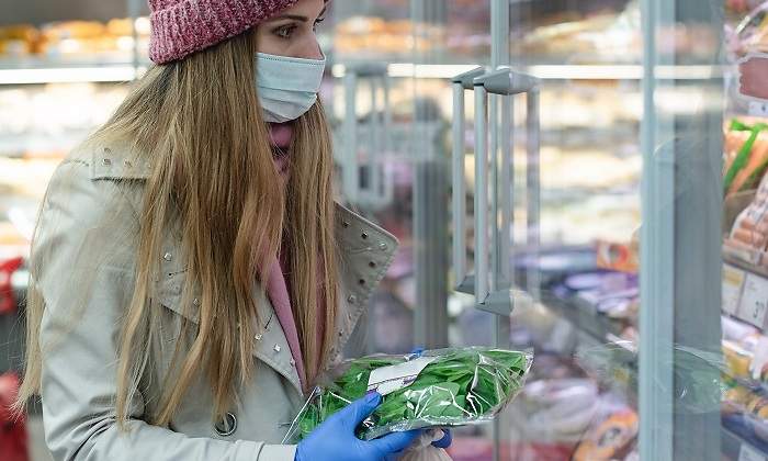 Compras-con-mascarilla-iStock.jpg