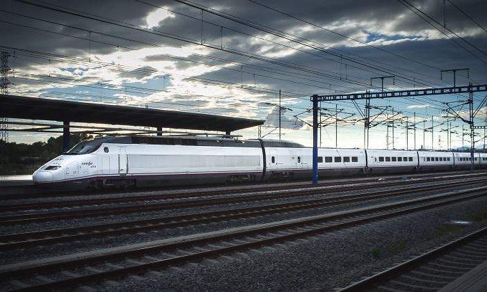 ave-renfe-tarragona-770.jpg