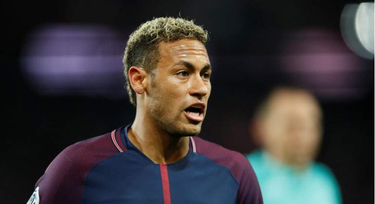 El Vestuario Del Psg Empuja A Neymar A Una Salida Con El Real