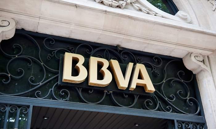 BBVA-puerta-Dreamstime.jpg