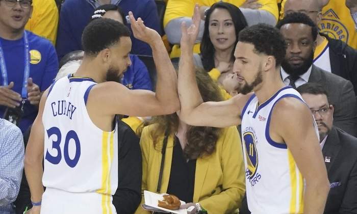curry-thompson-portland-playoffs-reuters.jpg