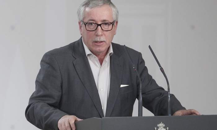 fernandez-toxo-gris.jpg