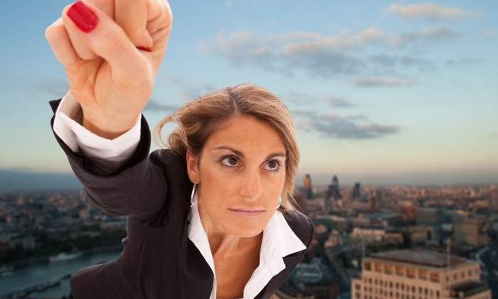 supermujer-trabajadora.jpg