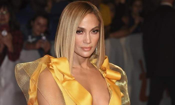 jennifer-lopez-abucheos-toronto-770.jpg
