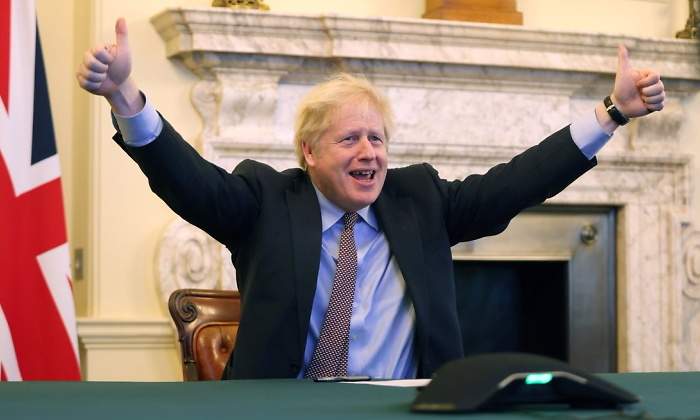 johnson-pulgares-acuerdo-reuters-770x420.jpg