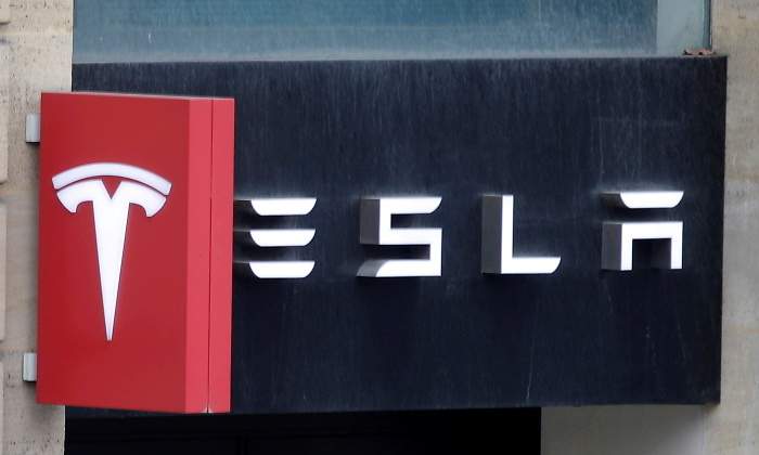 tesla-reuters-770.jpg