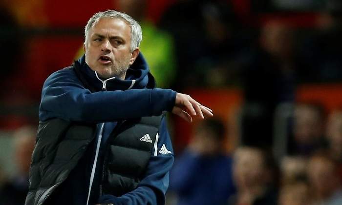 mourinho-protesta-derbycounty-carabaocup-reuters.jpg