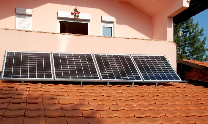 placas-fotovoltaicas-ayudas-subvenciones.jpg