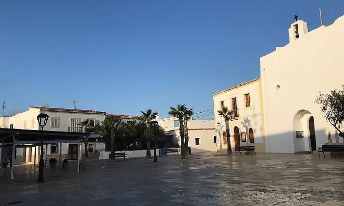 formentera-plaza-ep.jpg