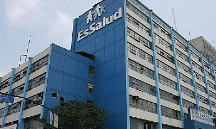 essalud770.jpg